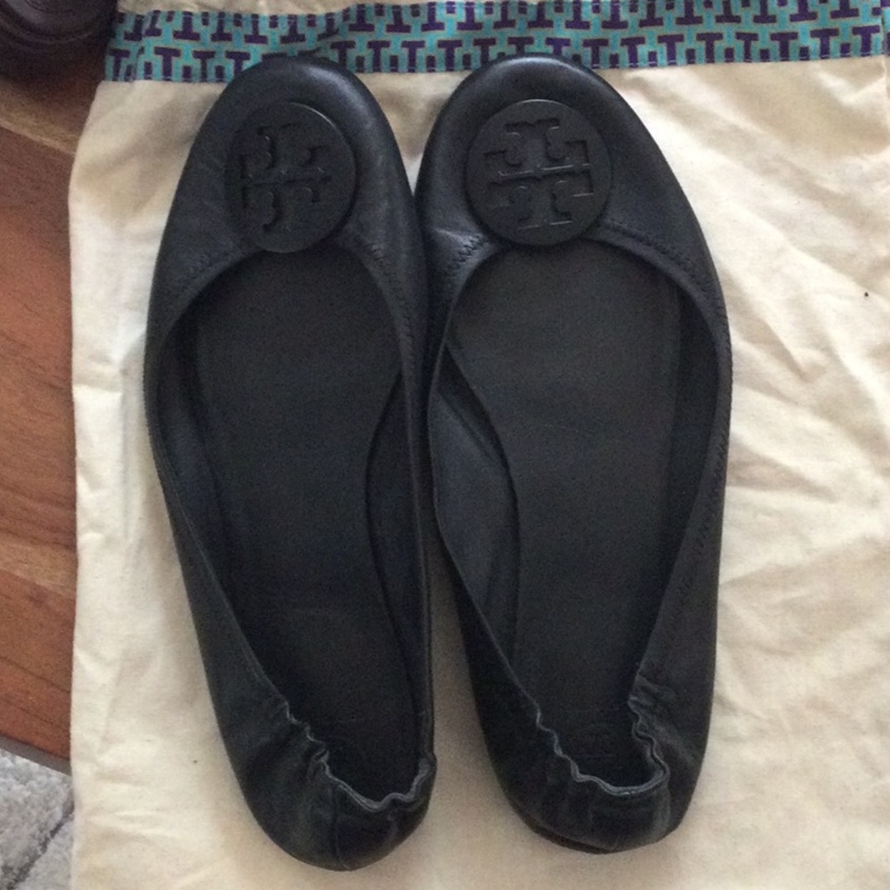 Tory Burch Black Ballet Flats with Logo Medallion
